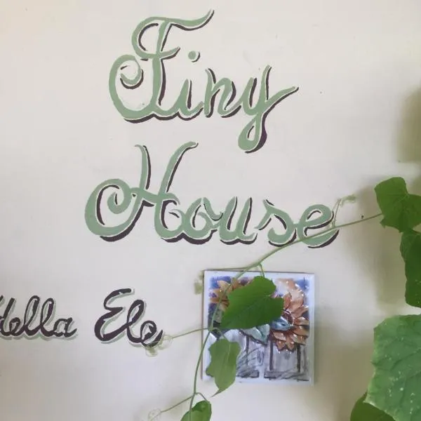 Tiny house- Lake Maggiore -Malpensa Airport -，位于瓦拉洛蓬比亚的酒店