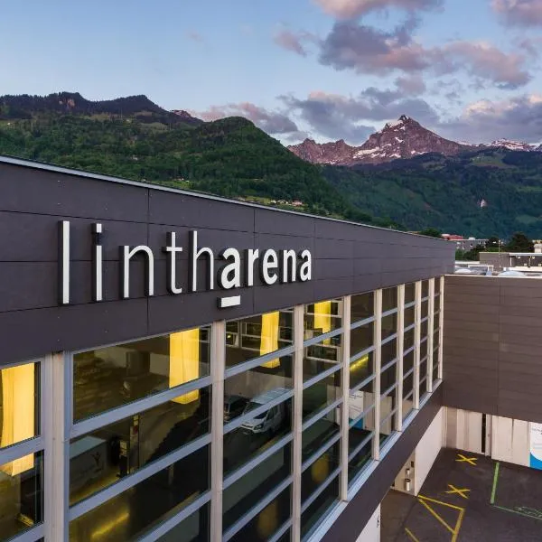 lintharena ag，位于费尔茨巴赫的酒店