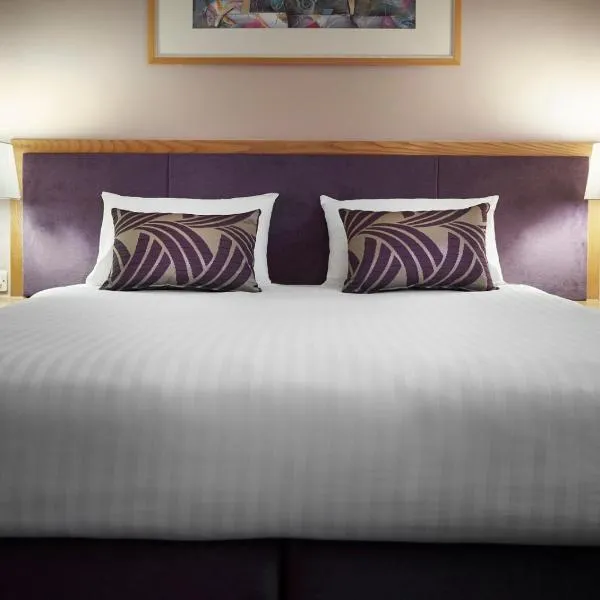 The Suites Hotel & Spa Knowsley - Liverpool by Compass Hospitality，位于Bickerstaffe的酒店