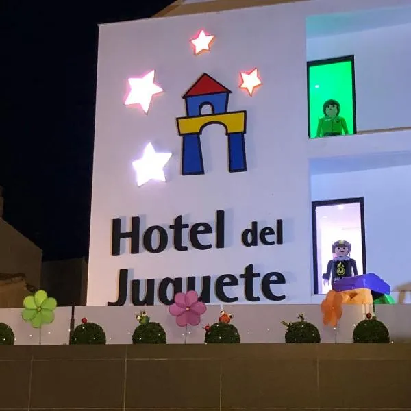 玩具酒店，位于伊维的酒店