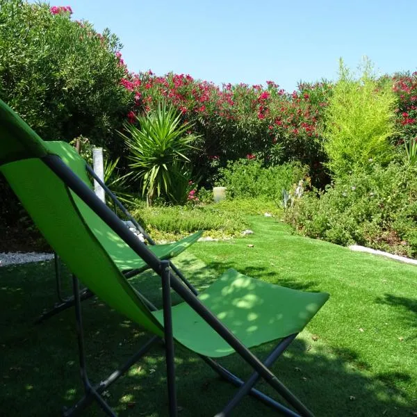 2 pièces indépendant avec son jardinet privé，位于Borgo的酒店