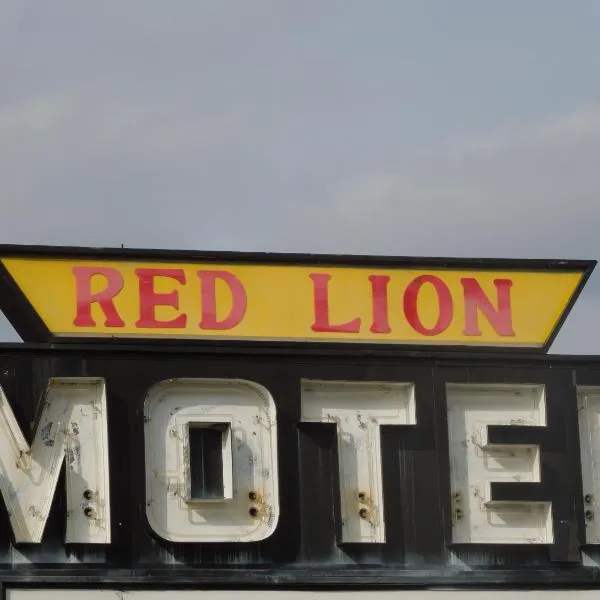 红狮南安普敦汽车旅馆 ，位于Ong的酒店