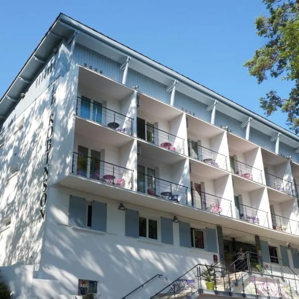 罗宾逊酒店，位于Monferran-Plavès的酒店