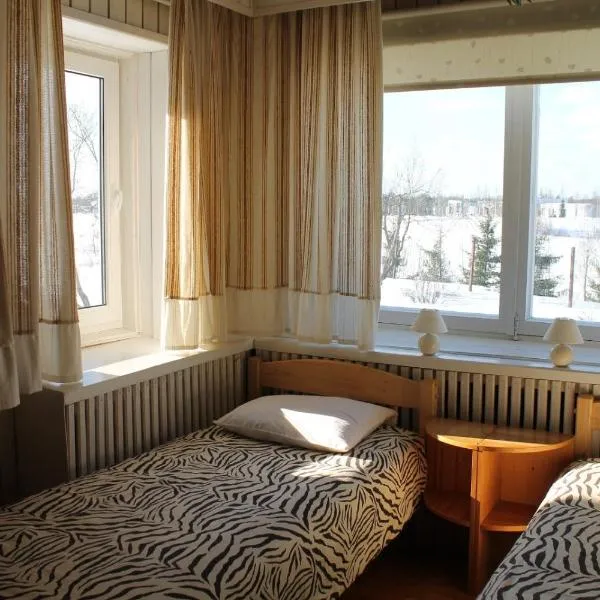 光明旅馆，位于Kaagjärve的酒店