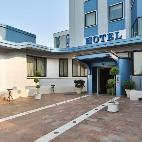Best Western Plus Soave Hotel，位于Montecchia di Crosara的酒店
