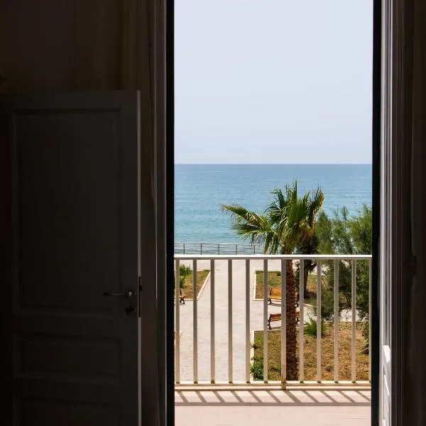 Sea Beach Pozzallo，位于波扎洛的酒店