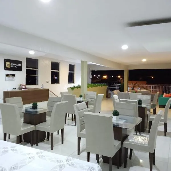 Confiance Hotel，位于Crateús的酒店