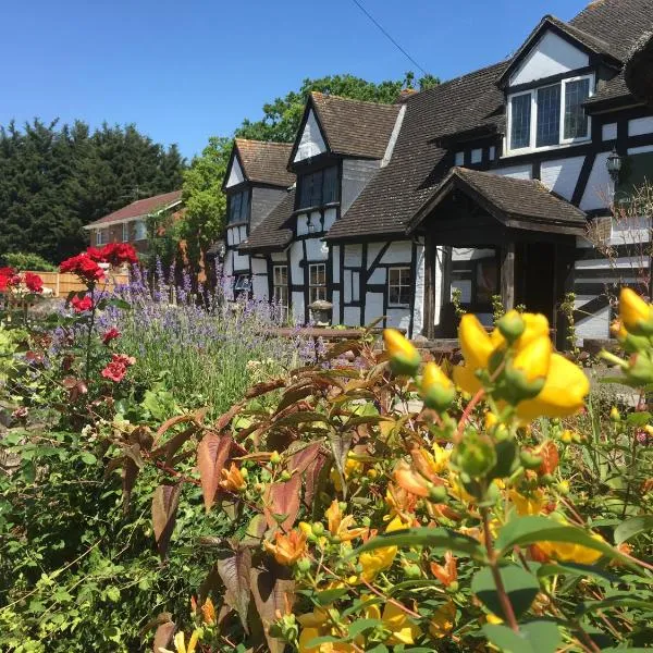 The Thatch Inn，位于Quedgeley的酒店