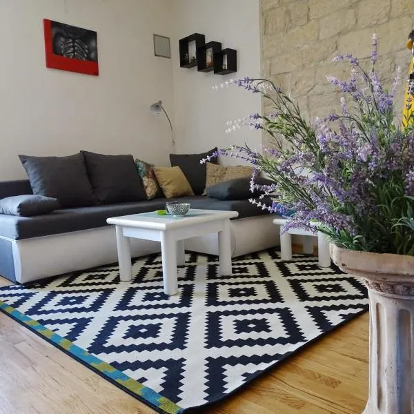 Apartment Naita，位于锡尼的酒店