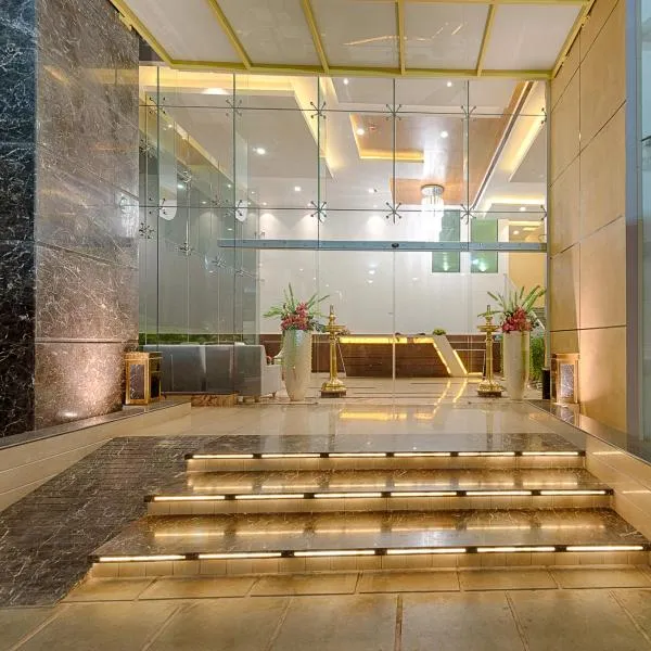 Hotel Lance International，位于纳盖科伊尔的酒店