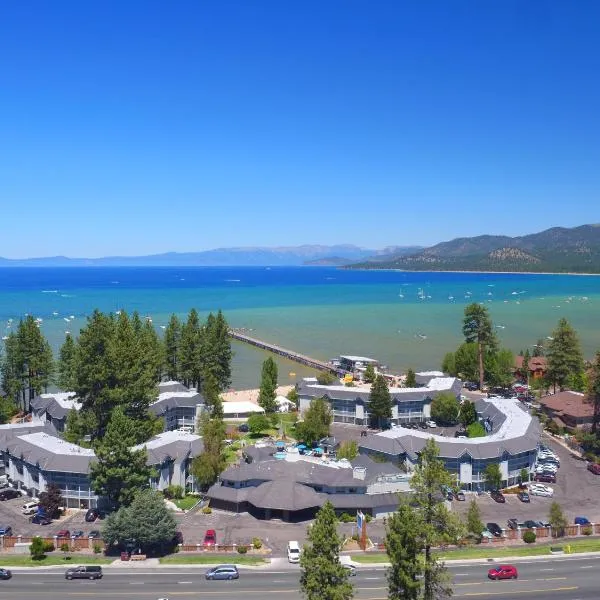 Beach Retreat & Lodge at Tahoe，位于Tahoe Village的酒店