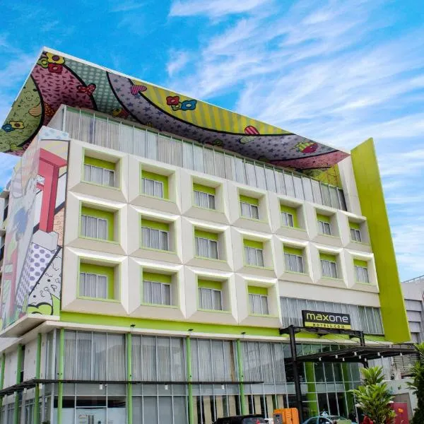马科斯万帕尔姆邦酒店，位于Kertapati的酒店