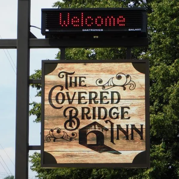 The Covered Bridge Inn，位于West Brattleboro的酒店