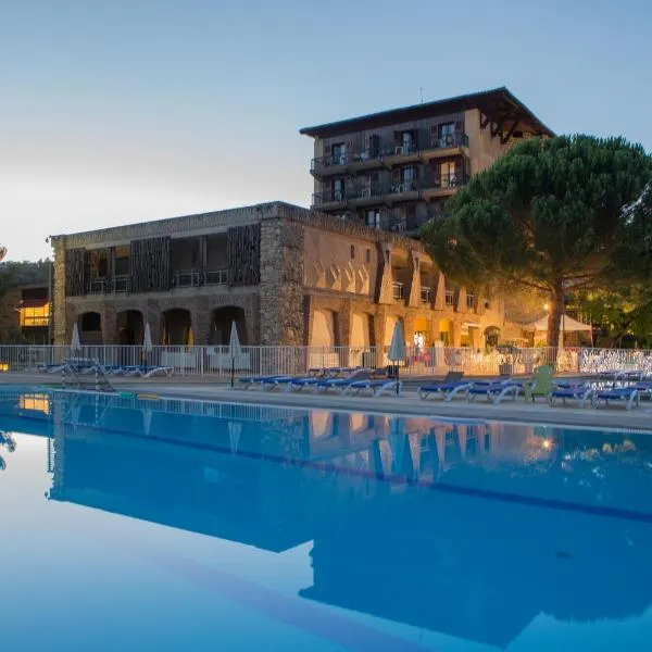 Vacances Bleues Hôtel Castel Luberon，位于Sivergues的酒店