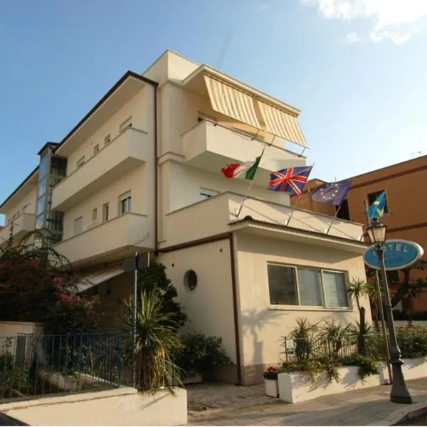 马约尔酒店，位于斯佩隆加的酒店