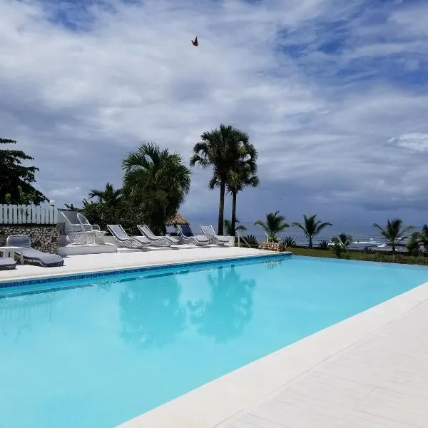 Hotel El Quemaito - Luxury Oceanfront Retreat，位于Los Amaceyes的酒店