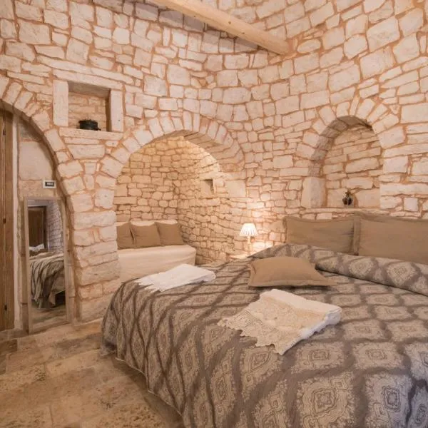 Trulli Antichi Mestieri - Widespread Trulli in the historic center，位于阿尔贝罗贝洛的酒店