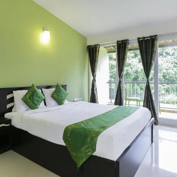 Treebo Trend Laa Gardenia Resort Yelagiri，位于Vāniyambādi的酒店
