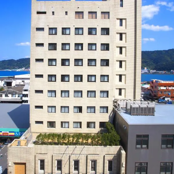 安美港大厦酒店，位于Ōkachi的酒店