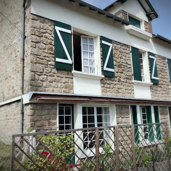 Maison Raffinee，位于Treignac的酒店