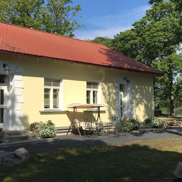 Paslepa Mõis，位于Suuremõisa的酒店