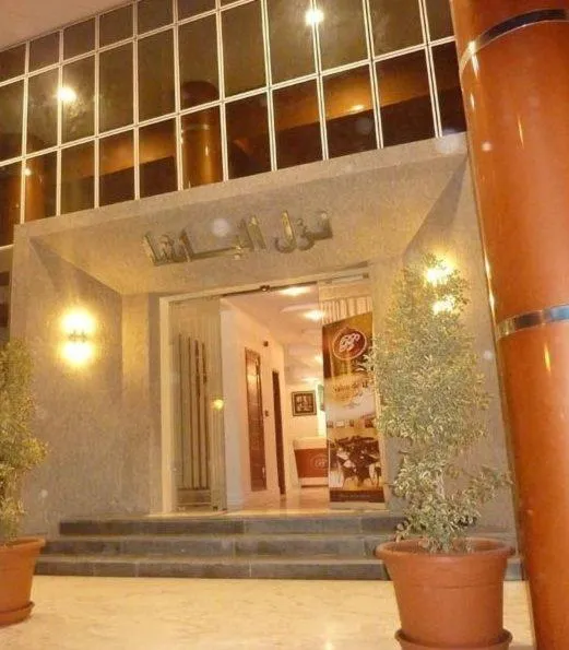 Pacha hotel，位于Sakiet ez Zit的酒店