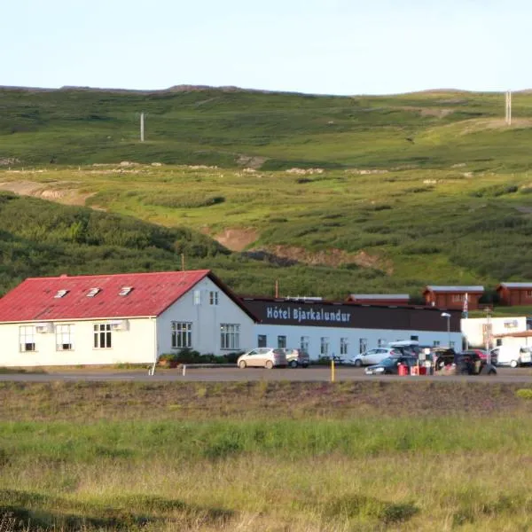 Hótel Bjarkalundur，位于Staðarhólskirkja的酒店