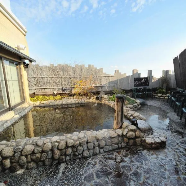 Dormy Inn Kofu Natural Hot Spring Kaiji no Yu，位于南阿尔卑斯市的酒店