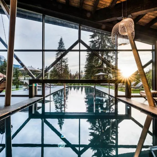 Hotel Alpenrose，位于卡雷扎湖的酒店