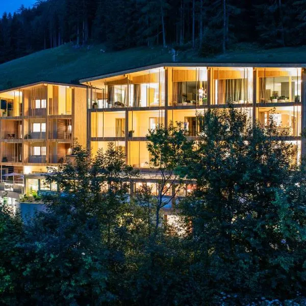 Naturhotel Rainer，位于Pennes的酒店