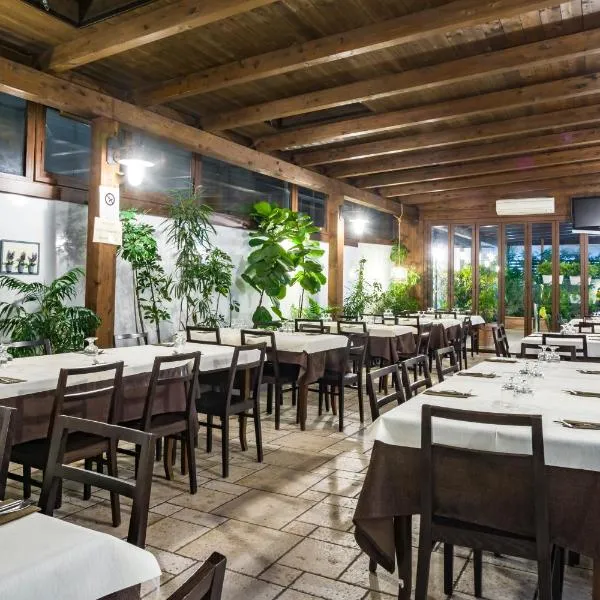 Hotel New Bari，位于比特里托的酒店