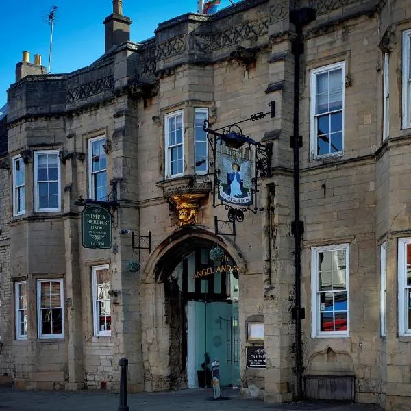 Angel and Royal Hotel，位于格兰瑟姆的酒店