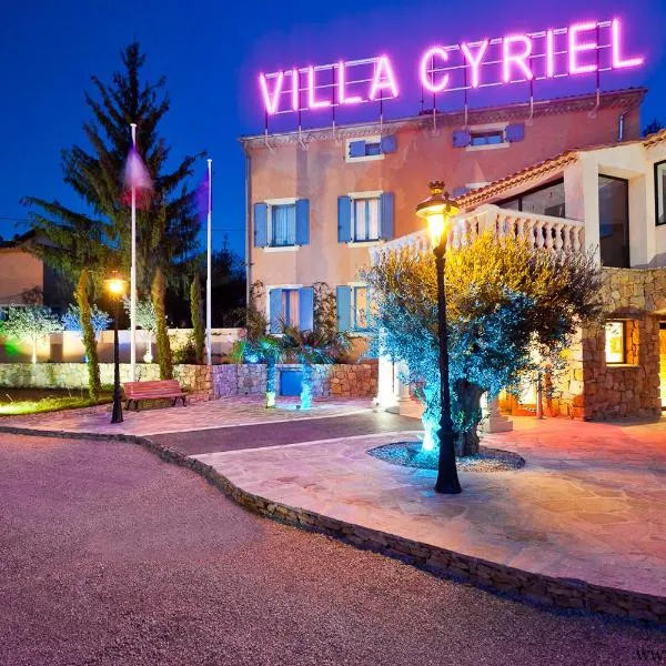 西里尔别墅酒店，位于Chateauneuf Villevieille的酒店