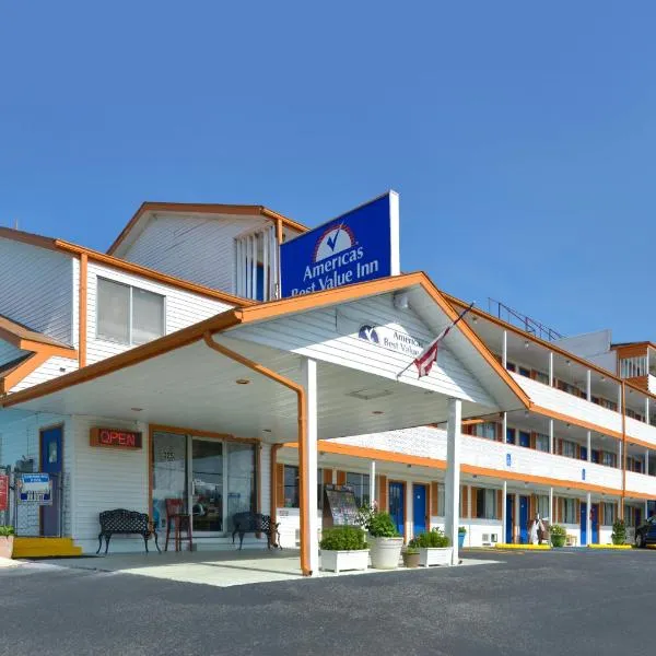 Americas Best Value Inn & Suites Branson - Near the Strip，位于布兰森西的酒店