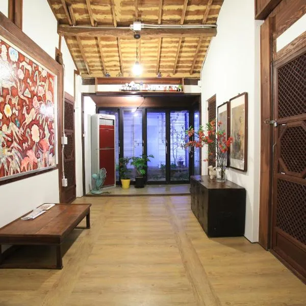 MongYouHwaWon Guesthouse(Painter's house)，位于全州市的酒店