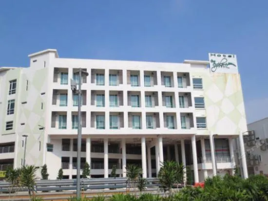 探索者酒店，位于Kampong Pinang的酒店