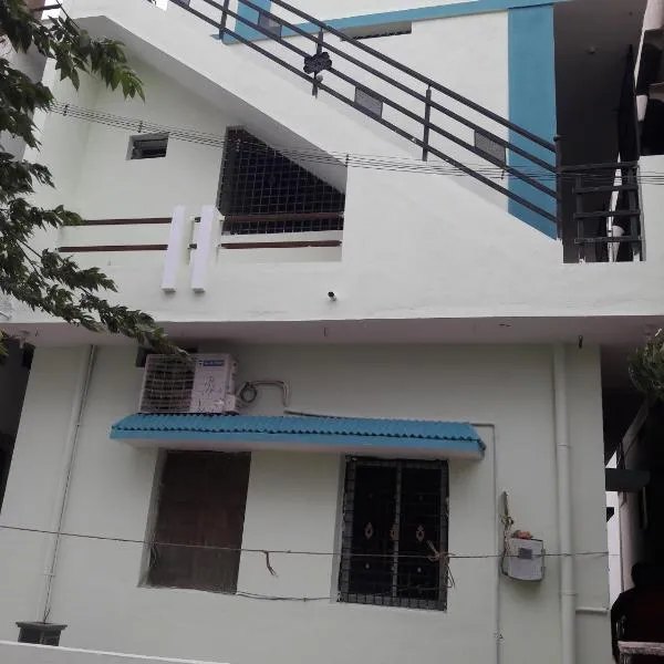 Rks Homestay，位于亨比的酒店