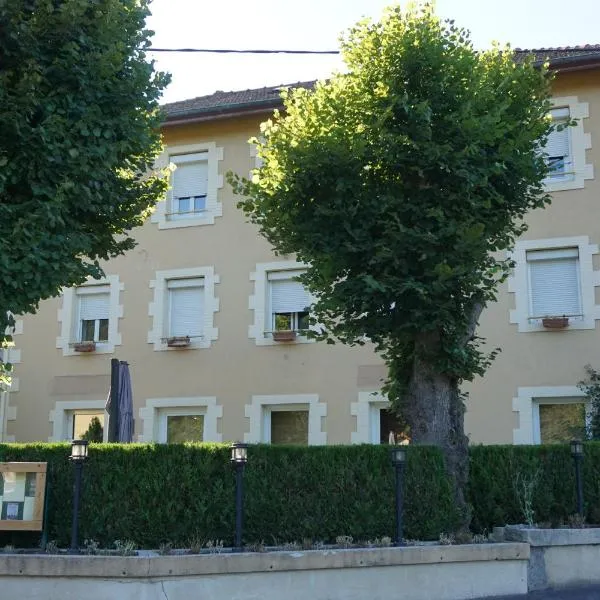 Chambres et table d’hôtes le Barret，位于Valprivas的酒店