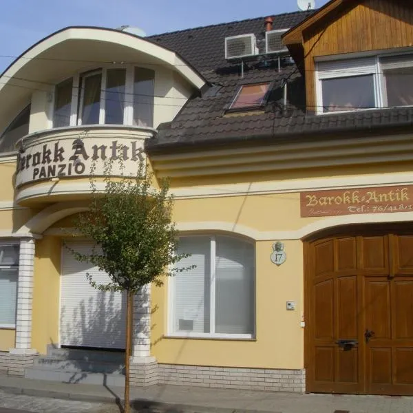 Barokk Antik Guest Hause，位于Nagykőrös的酒店