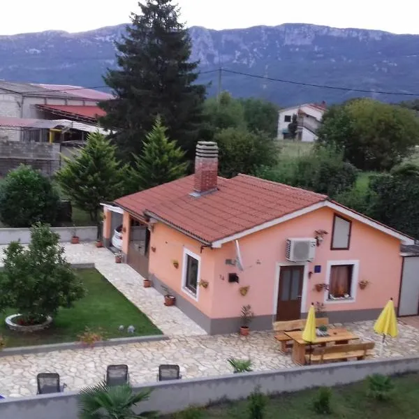 Holiday Home Izabela，位于Benažići的酒店