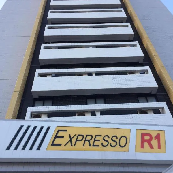 EXPRESSO R1 HOTEL，位于Rio Largo的酒店