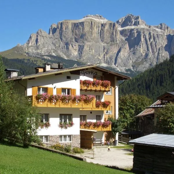 Albergo Majorka，位于卡纳泽伊的酒店