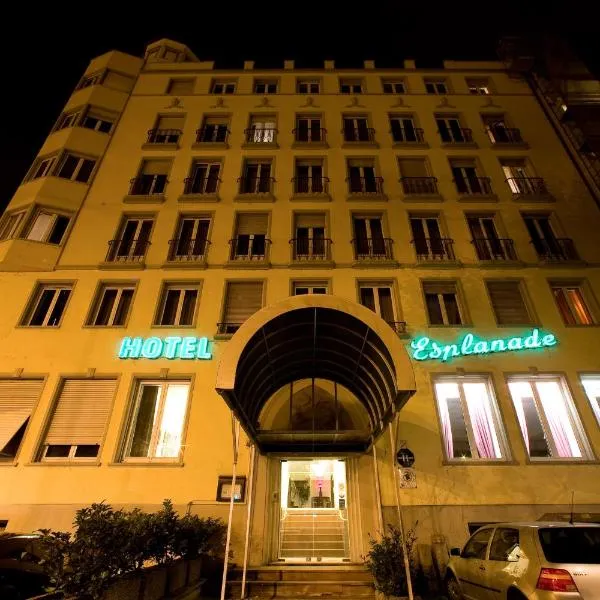 Hotel Esplanade，位于拉旺泽诺的酒店