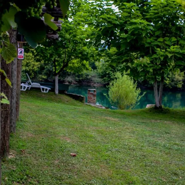 Apartments River Una 5，位于Srbljani的酒店
