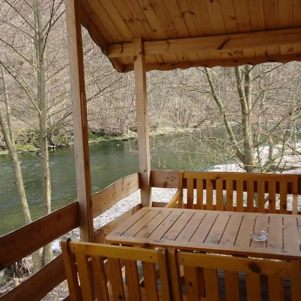 迪尔巴赫普拉格帕尔克度假屋酒店，位于迪尔巴克的酒店