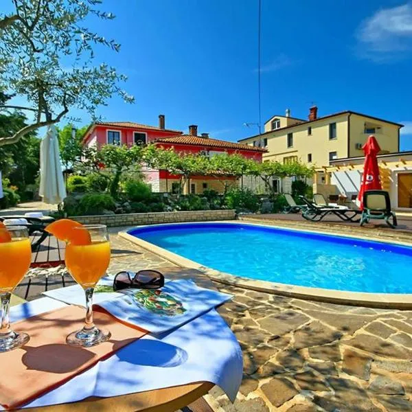 Apartmani Elio，位于乌马格的酒店