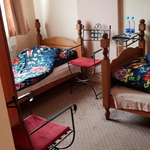 Roadway，位于凯尔采的酒店