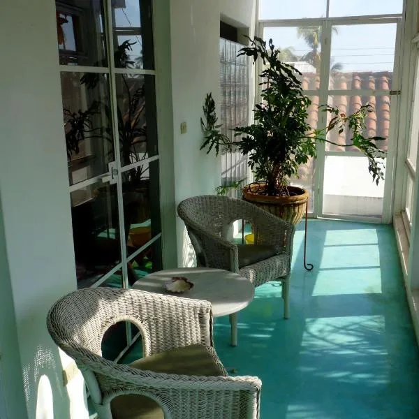 卡萨德拉鲁斯 - 一室公寓套房，位于Lerdo de Tejada的酒店