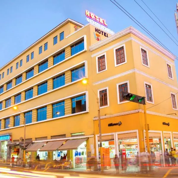 Hotel Colon Plaza，位于Santa Rosa de Cachiche的酒店