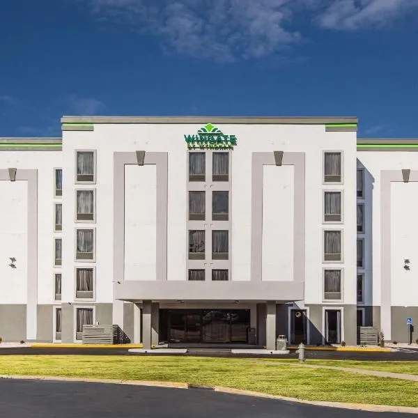 Wingate by Wyndham Louisville Airport Expo Center，位于Forest Hills的酒店